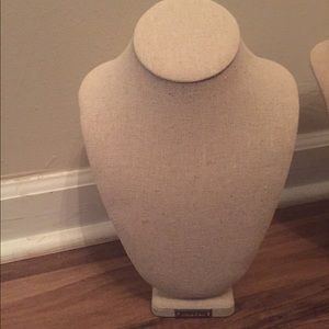Stella & Dot neck forms